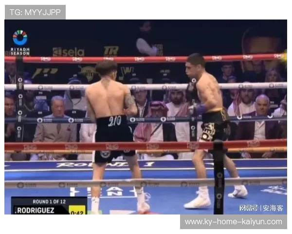 职业拳手比赛中怒吼：来打我！