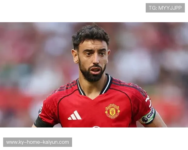 英超曼联外线穿插见效，末段抢下三分