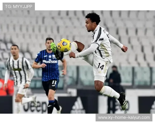 尤文稳扎稳打推进，麦肯尼射门角度刁钻